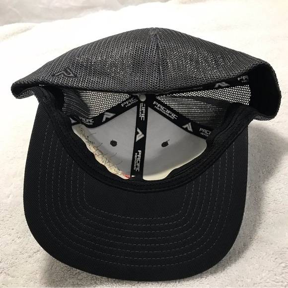 Black and Gray Trucker Hat - Picture 4 of 16